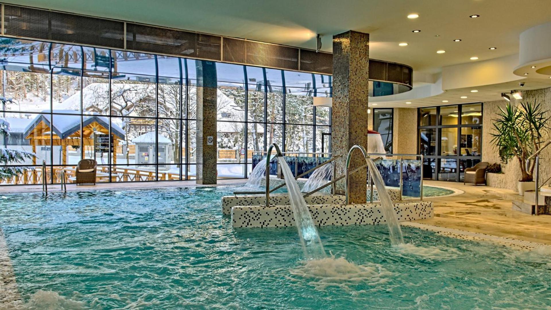 黑色溪流spa度假会议酒店 克雷尼察 外观 照片