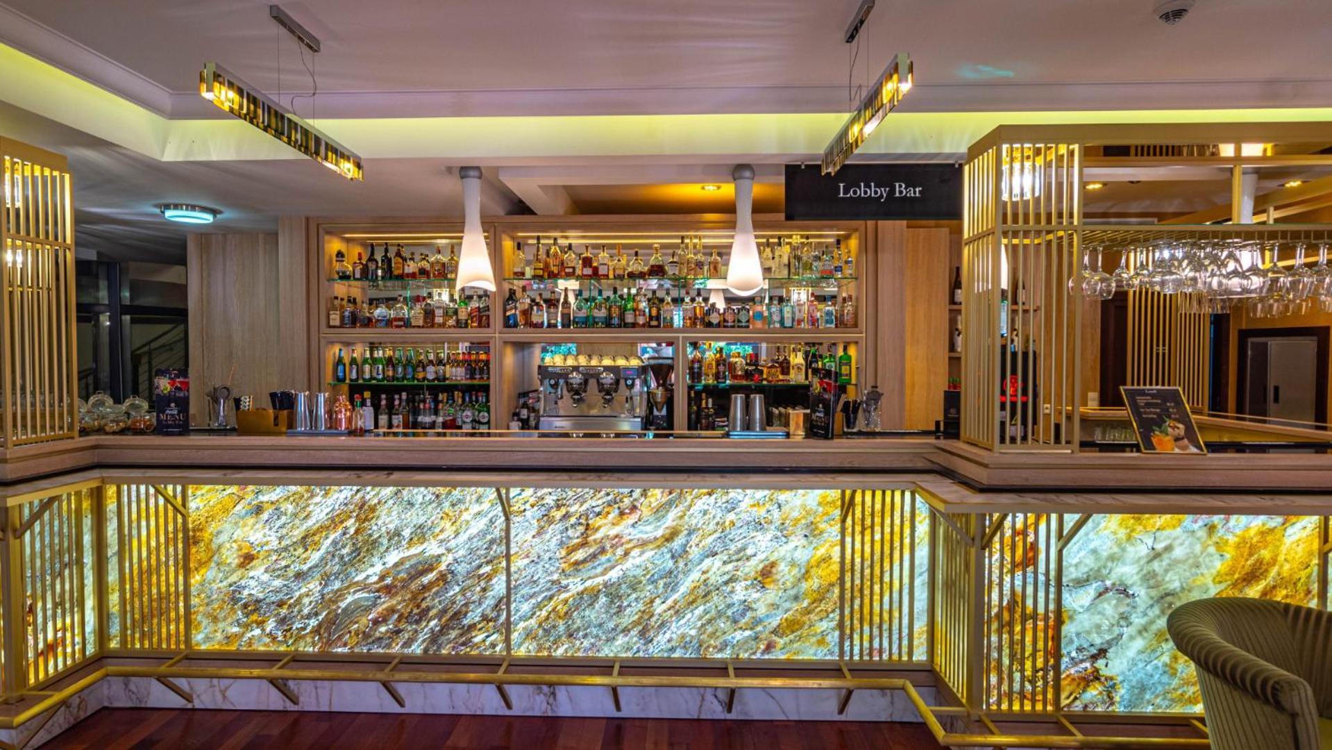 黑色溪流spa度假会议酒店 克雷尼察 外观 照片